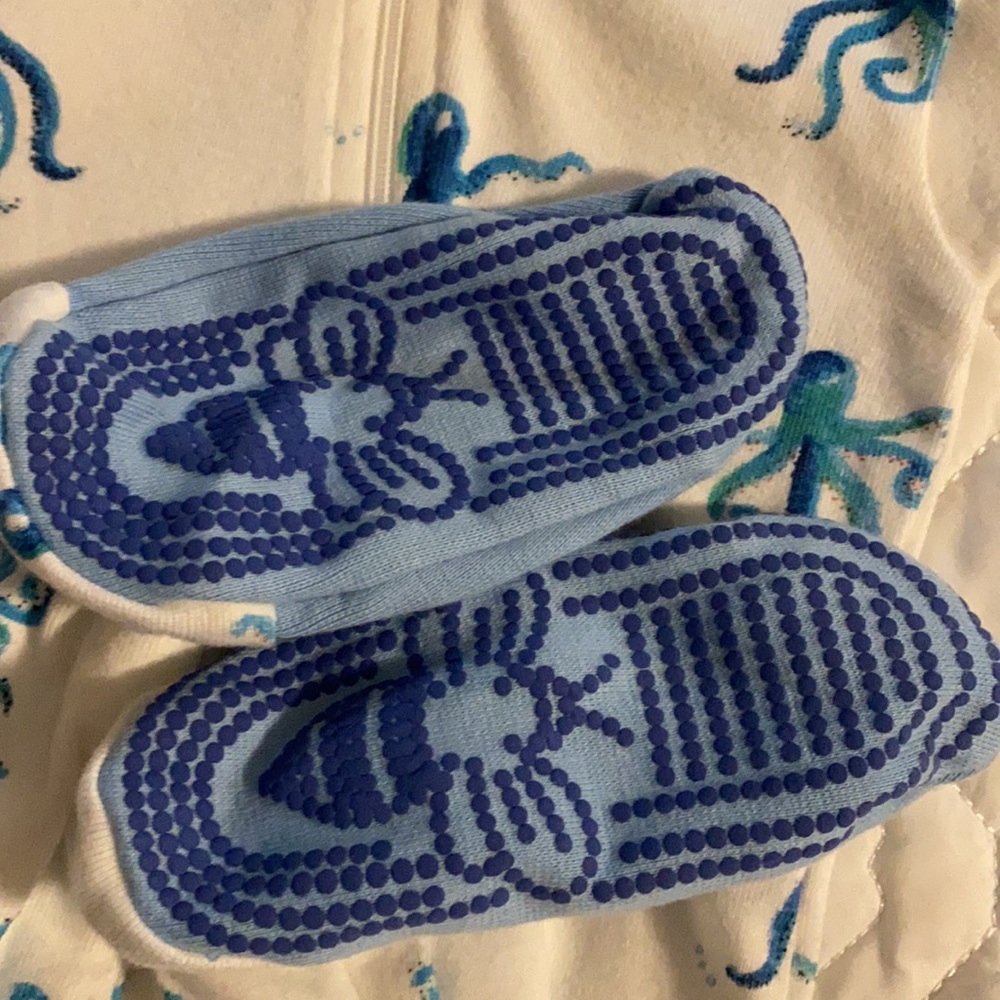 3 size 24mo onesie/foot pajamas. New condition. - Picture 6 of 6